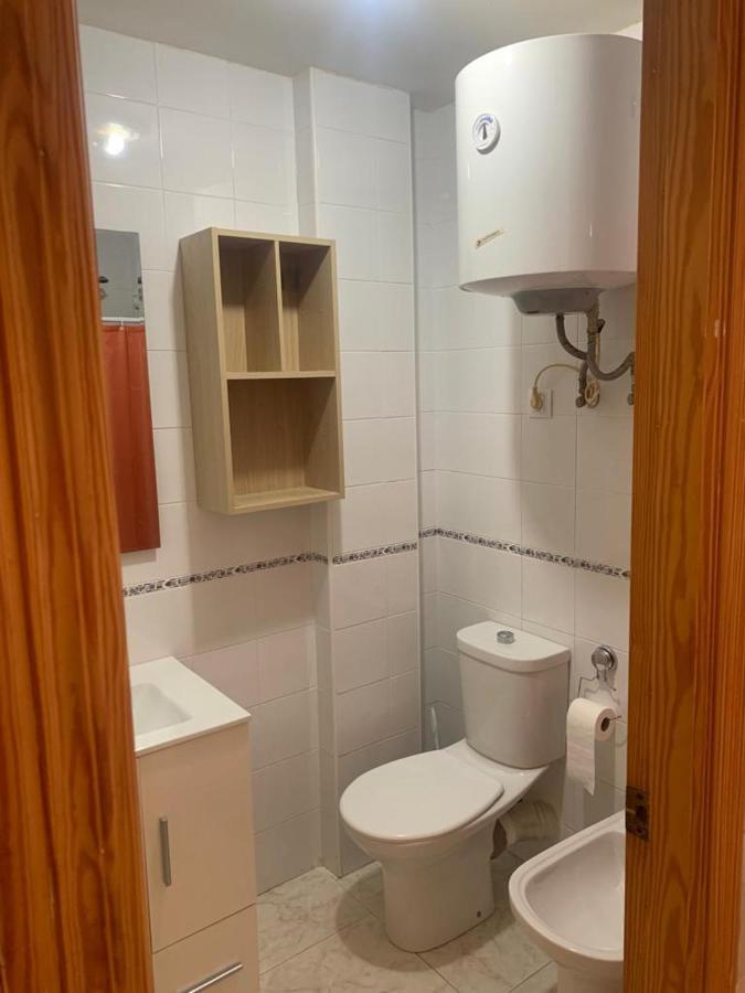Alquilo Hermoso Apartamento En La Paradisiaca Oropesa Del Mar, 2Habitaciones, 1 Bano, Cocina, Salon, Aire Acondicionado Y Balcon A 400 Metros De La Playa Morro De Gos, Muy Cerca De Supermercados, Comercios Y Bares Exteriér fotografie
