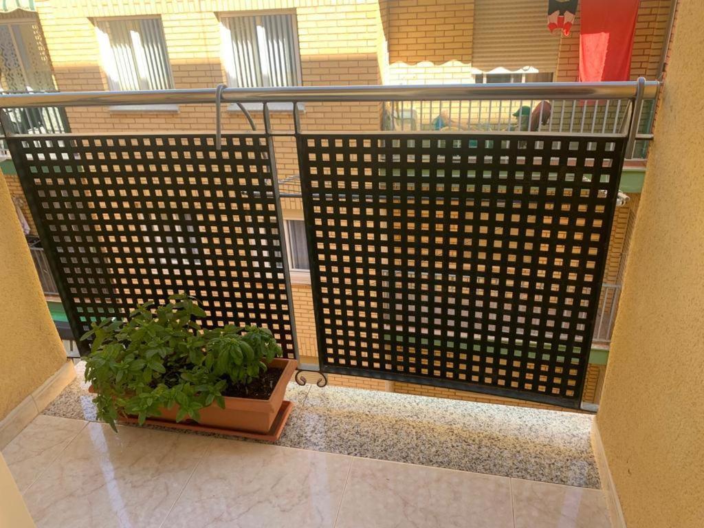 Alquilo Hermoso Apartamento En La Paradisiaca Oropesa Del Mar, 2Habitaciones, 1 Bano, Cocina, Salon, Aire Acondicionado Y Balcon A 400 Metros De La Playa Morro De Gos, Muy Cerca De Supermercados, Comercios Y Bares Exteriér fotografie